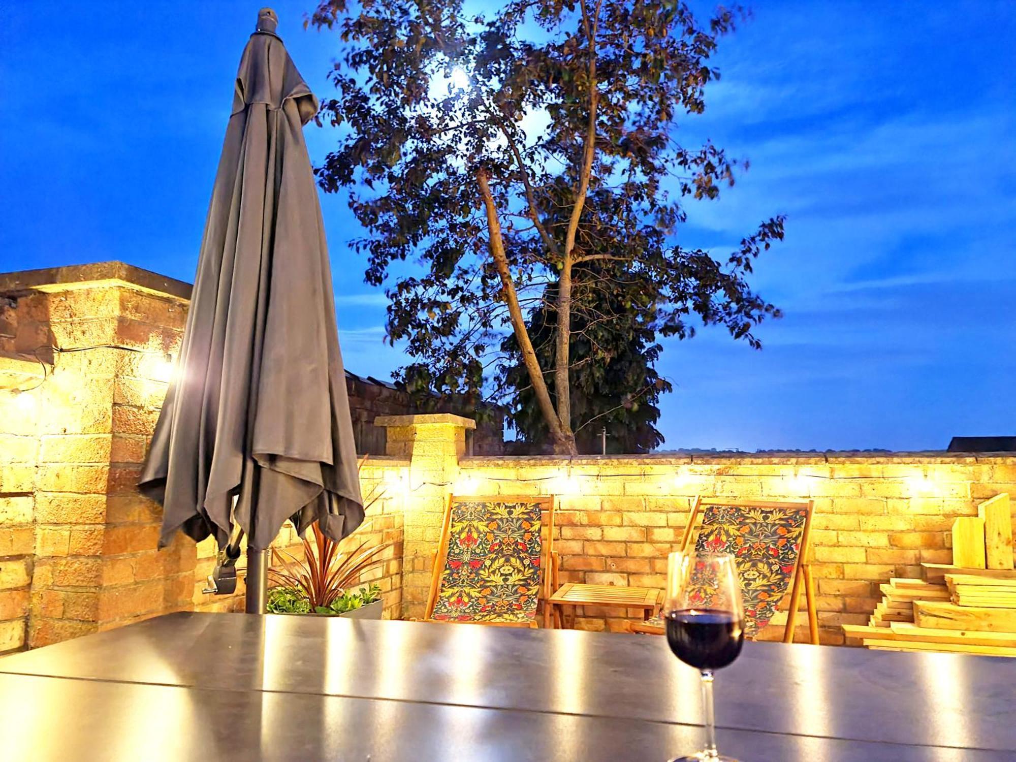 Love Lane Villa Lincoln Exterior foto